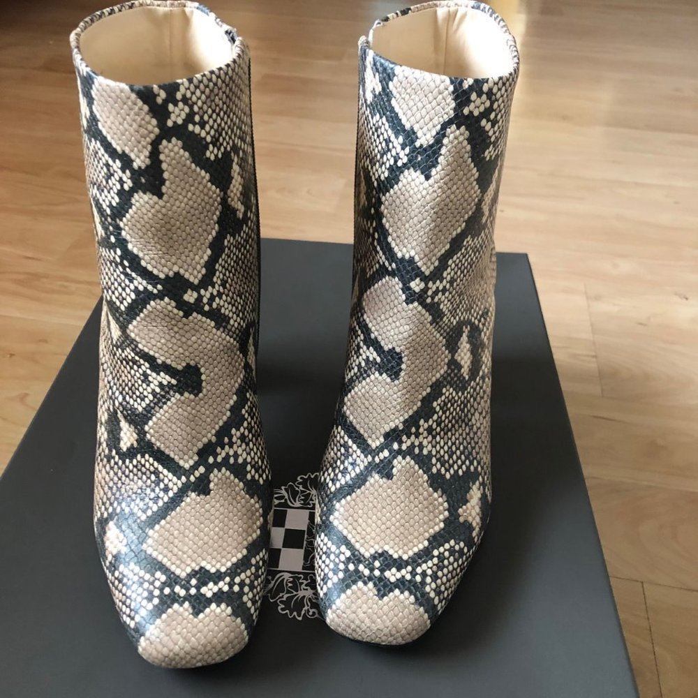 Vince Camuto "Dannia" Bootie Python Print Size 9 - image 2
